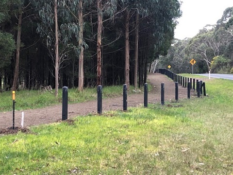 trail fencing commenced 3.jpg