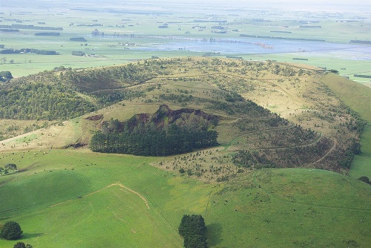 Mt Leura & Mt Sugarloaf Reserves Corangamite Shire